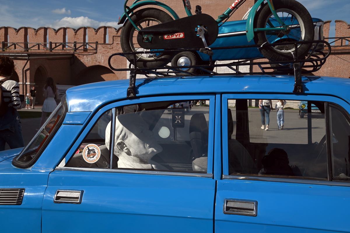 Собираетесь на "Автостраду" - берите с собой друга!