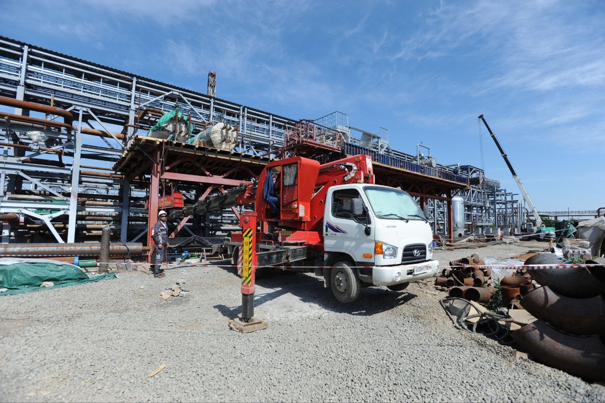  📷    Денис Паслер посетил производственные площадки ПАО «Орскнефтеоргсинтез» Кристина Просвиркина