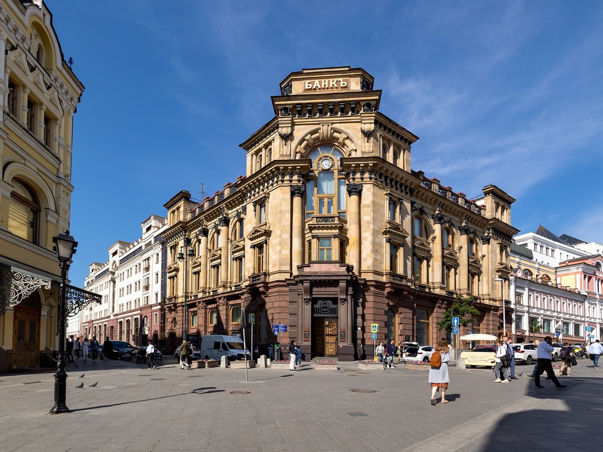Московский Международный торговый банк Полякова, архитектор Семён Эйбушиц, 1898 г. Фото: https://um.mos.ru/houses/moskovskiy_mezhdunarodnyy_torgovo_promyshlennyy_bank_l_s_polyakova/  