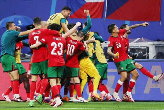    Матч сборных Португалии и Чехии