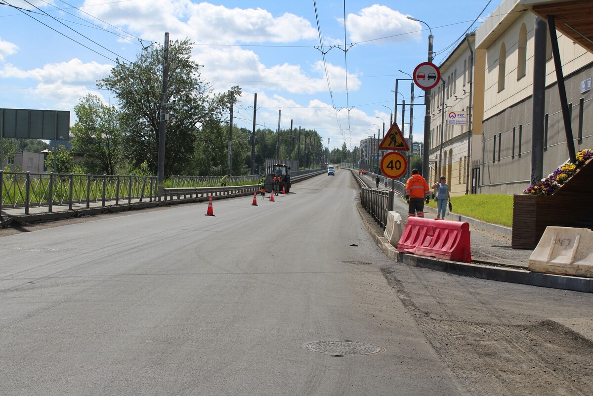 Городские чиновники проинспектировали ход ремонта Гоголевского моста |  Карелия.Ньюс. Новости Петрозаводска | Дзен