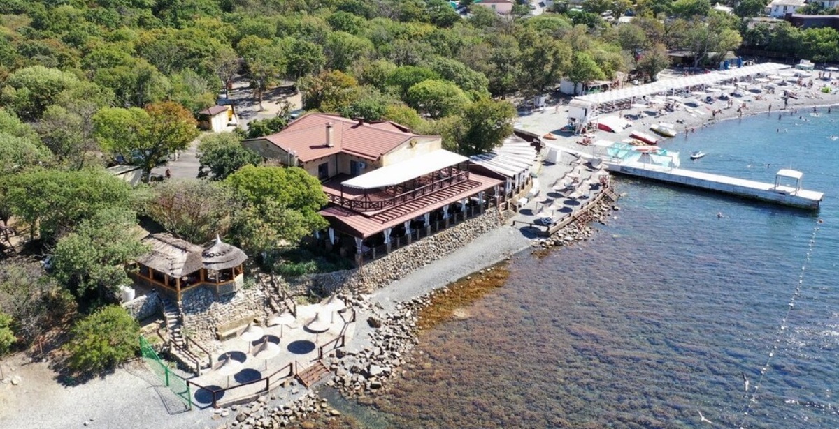 Большой утриш ресторан форт. Ресторан малый утриш. Большой утриш ресторан форт утриш. Форт утриш анапа. Форт утриш набережная.