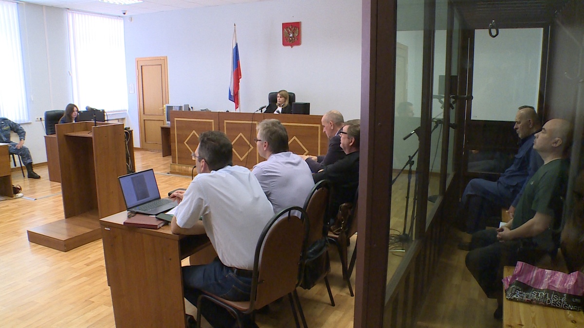    Билтуева и Шакирова судят за мошенничество