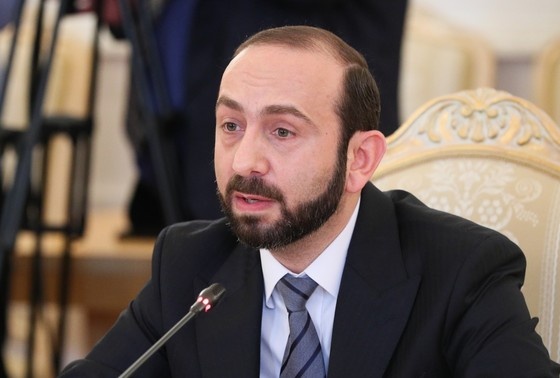    Арарат Мирзоян