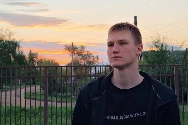    Выпускник из Сорочинска сдал ЕГЭ по физике на 100 баллов