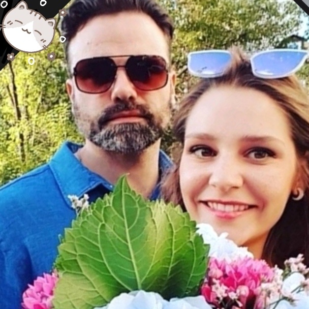 Тарханова с мужем, скриншоты из интернета