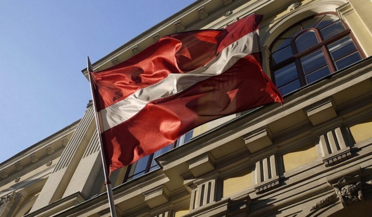 Рынок недвижимости Латвии характеризуется устойчивым ростом спроса, особенно в крупных городах и пригородах.