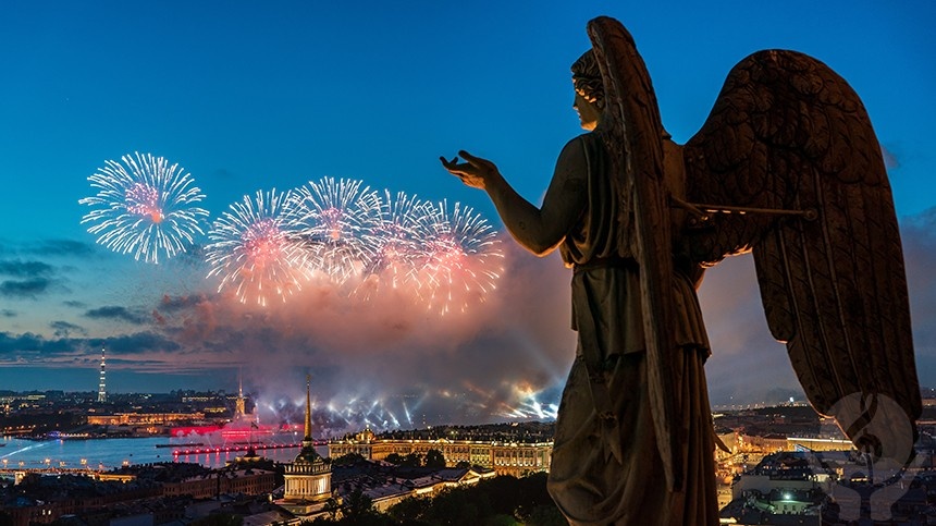    Россия, Санкт-Петербург. Праздник выпускников «Алые паруса» 2023