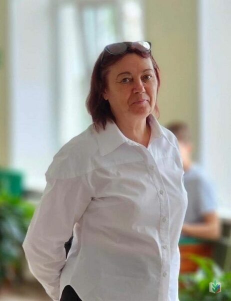    Елена ОСТАПЕНКО