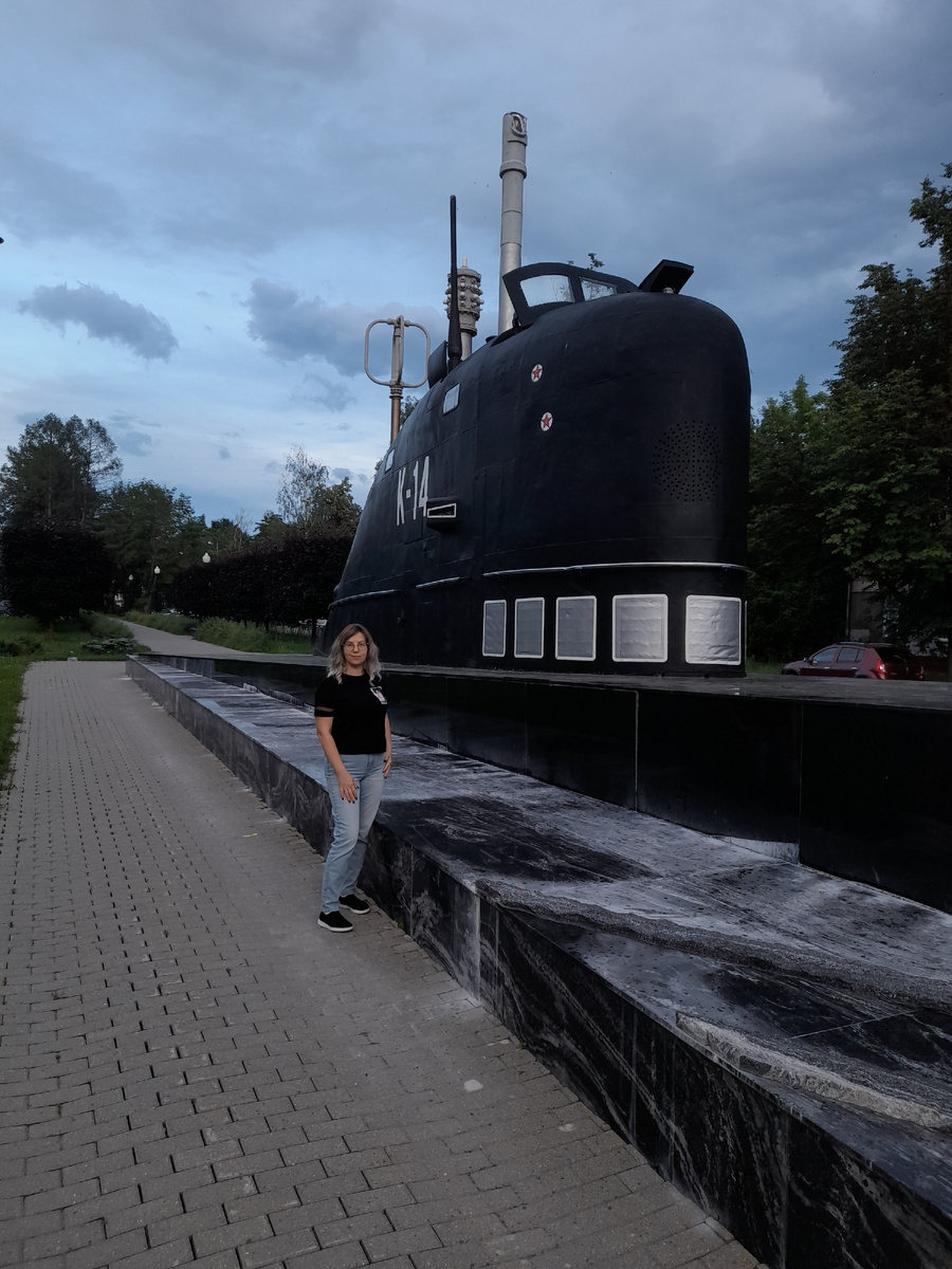 Памятник «Первопроходцам атомного подводного флота» Обнинск.
