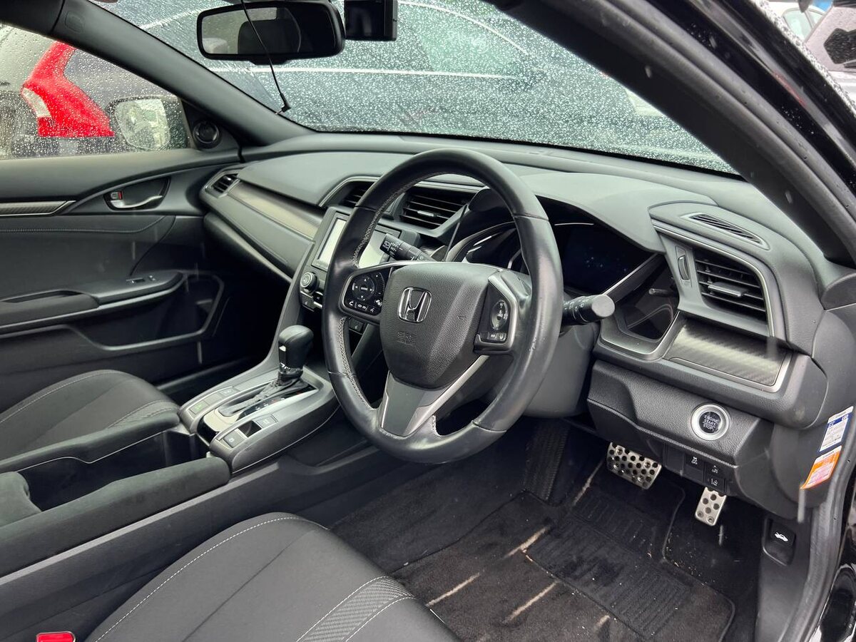 Фото салона, листайте.