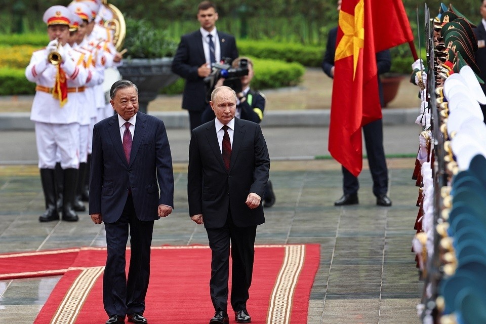    Президент России Владимир Путин и лидер Вьетнама То Лам начали переговоры REUTERS