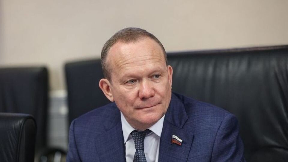    Виктор Зобнев. Совет Федерации. Источник: сайт Совета Федерации ФС РФ