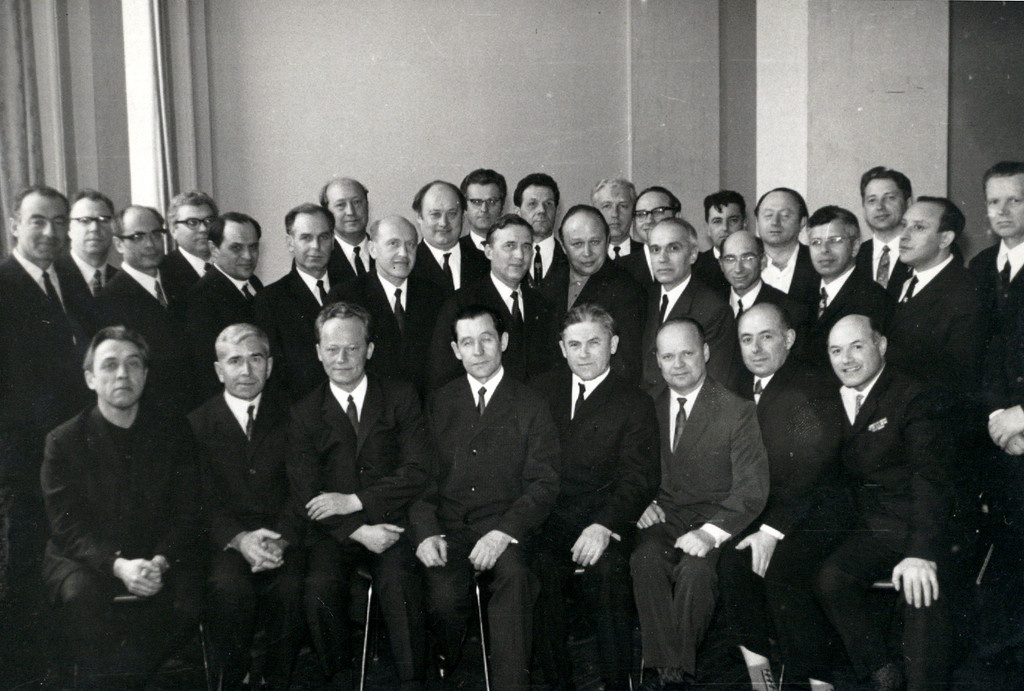 С одногруппниками -выпускниками МВТУ им. Баумана