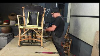 кресло из лозы для плетения искусственным ротангом