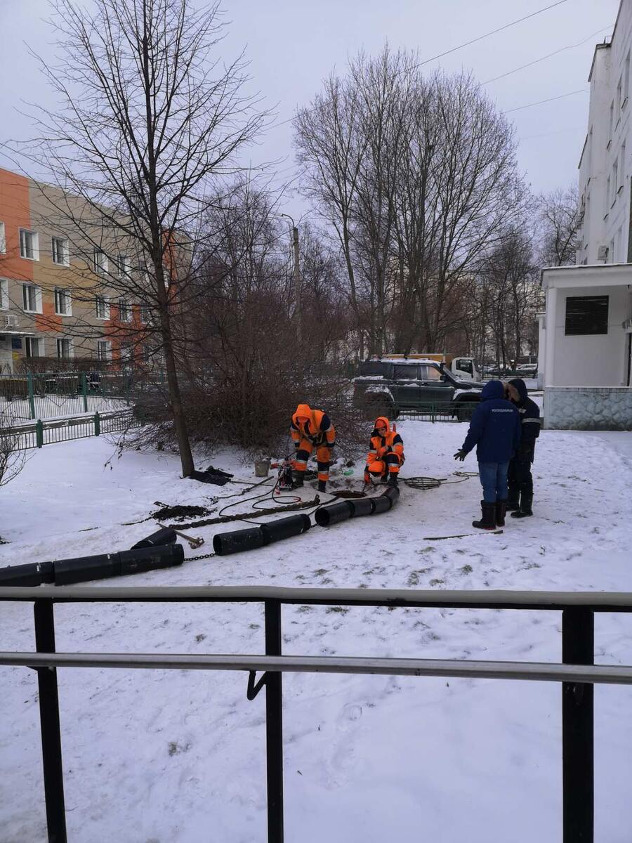 Бестраншейная замена труб модулями с резьбовым соединением. г. Москва