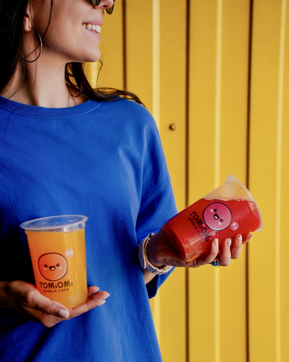 TOMIOMI - напитки с улыбкой