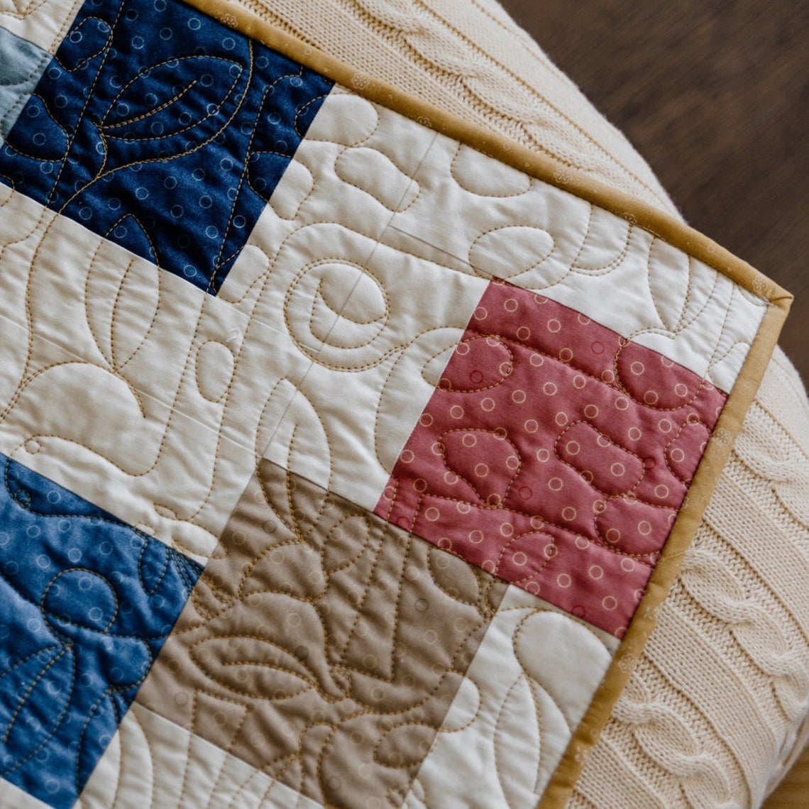 Фрагмент моей работы. Стежка на лонгарм. Детское одеяло уехало жить в Австралию. 