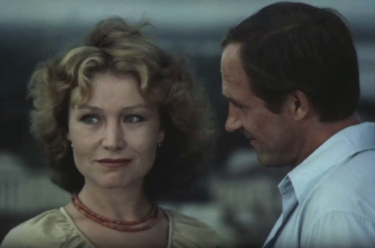 Кадр из фильма "Беспокойное лето" (1981)