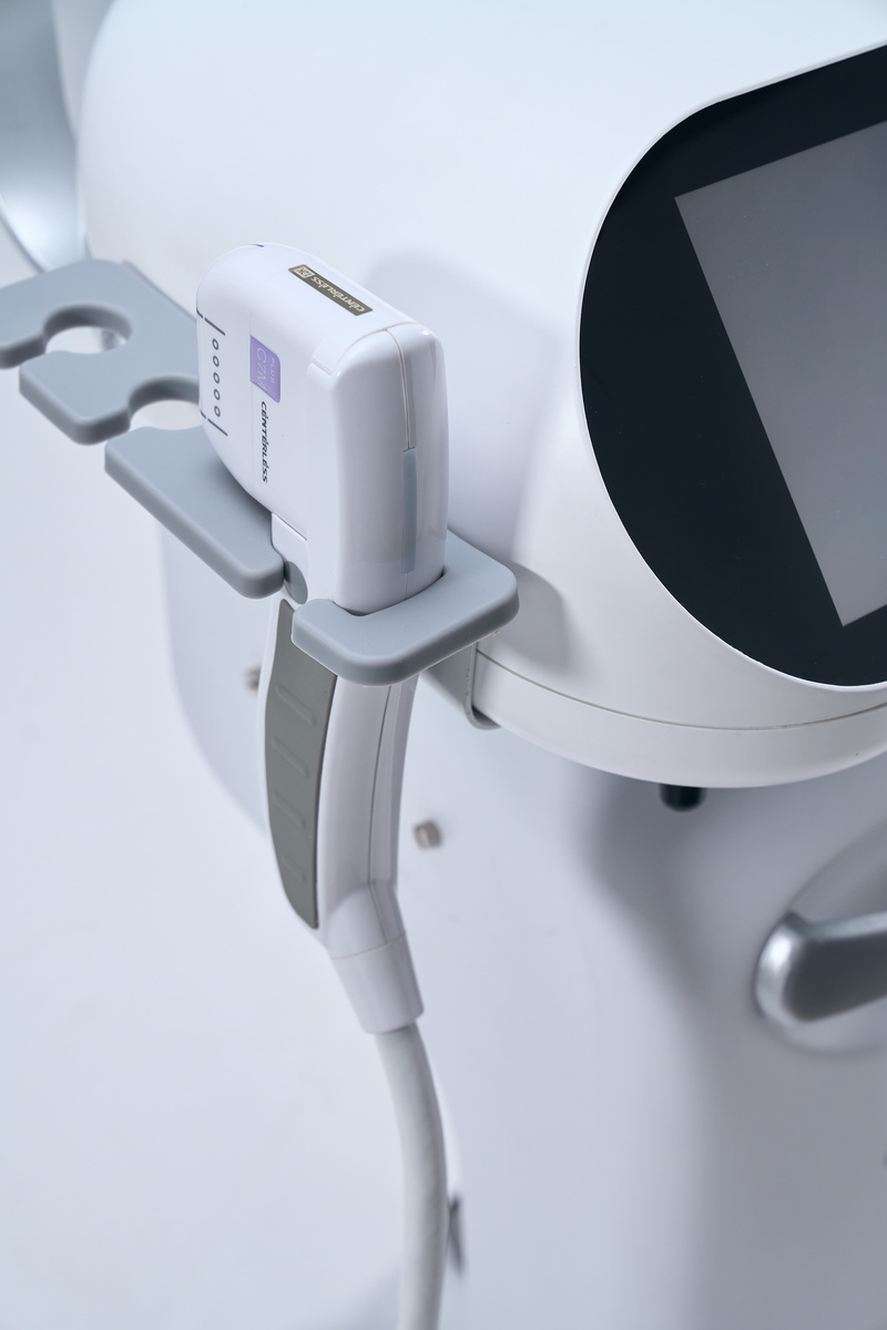    Новинка в косметологии: смас-лифтинг без боли (фото 2)