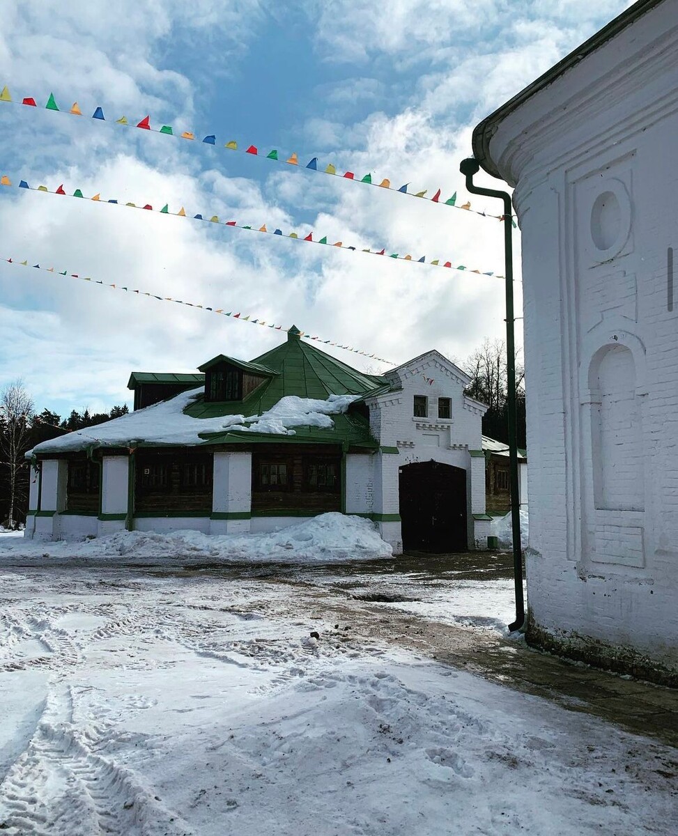 Усадьба Середниково © "Покажу Москву"