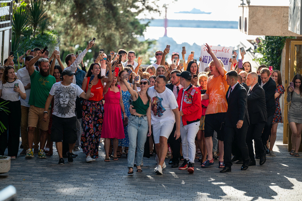 Кадр со съемок фильма «Тур с Иванушками»