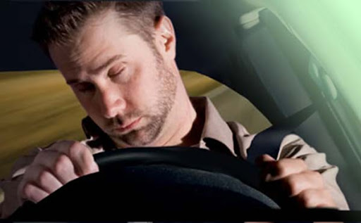 Сон за рулем на 100% грозит созданием аварийной ситуации