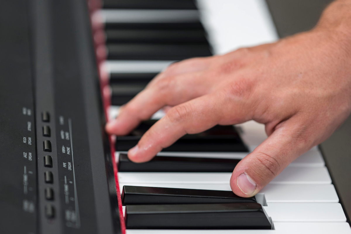 Yamaha dgx-670. Цифровое пианино yamaha dgx-670. Kawai mp7se. Yamaha clp 785. Переносное пианино с гибкой клавиатурой.