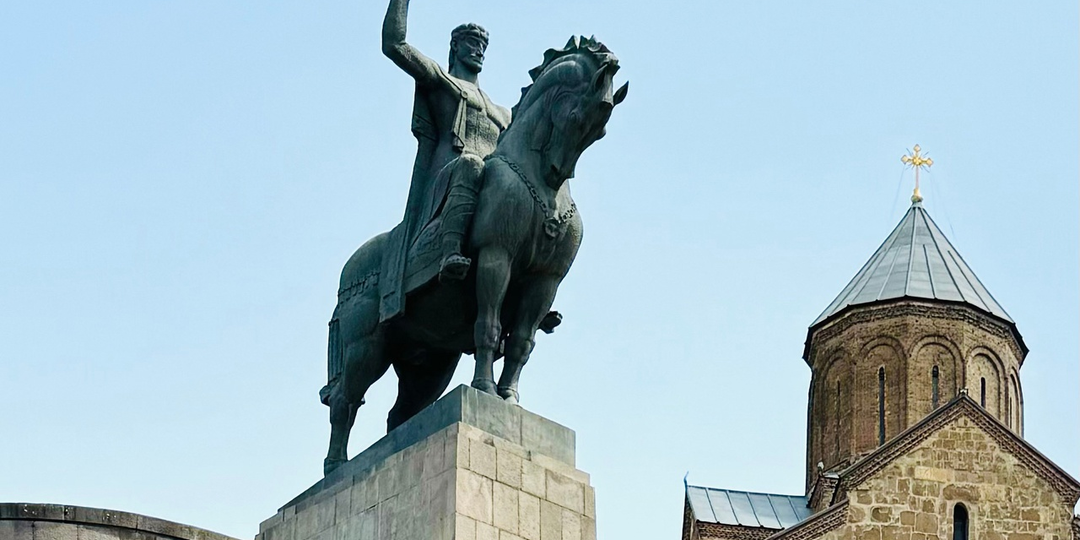 Пушкин, Мать-Грузия и Тамада - что отражают памятники на улицах Тбилиси