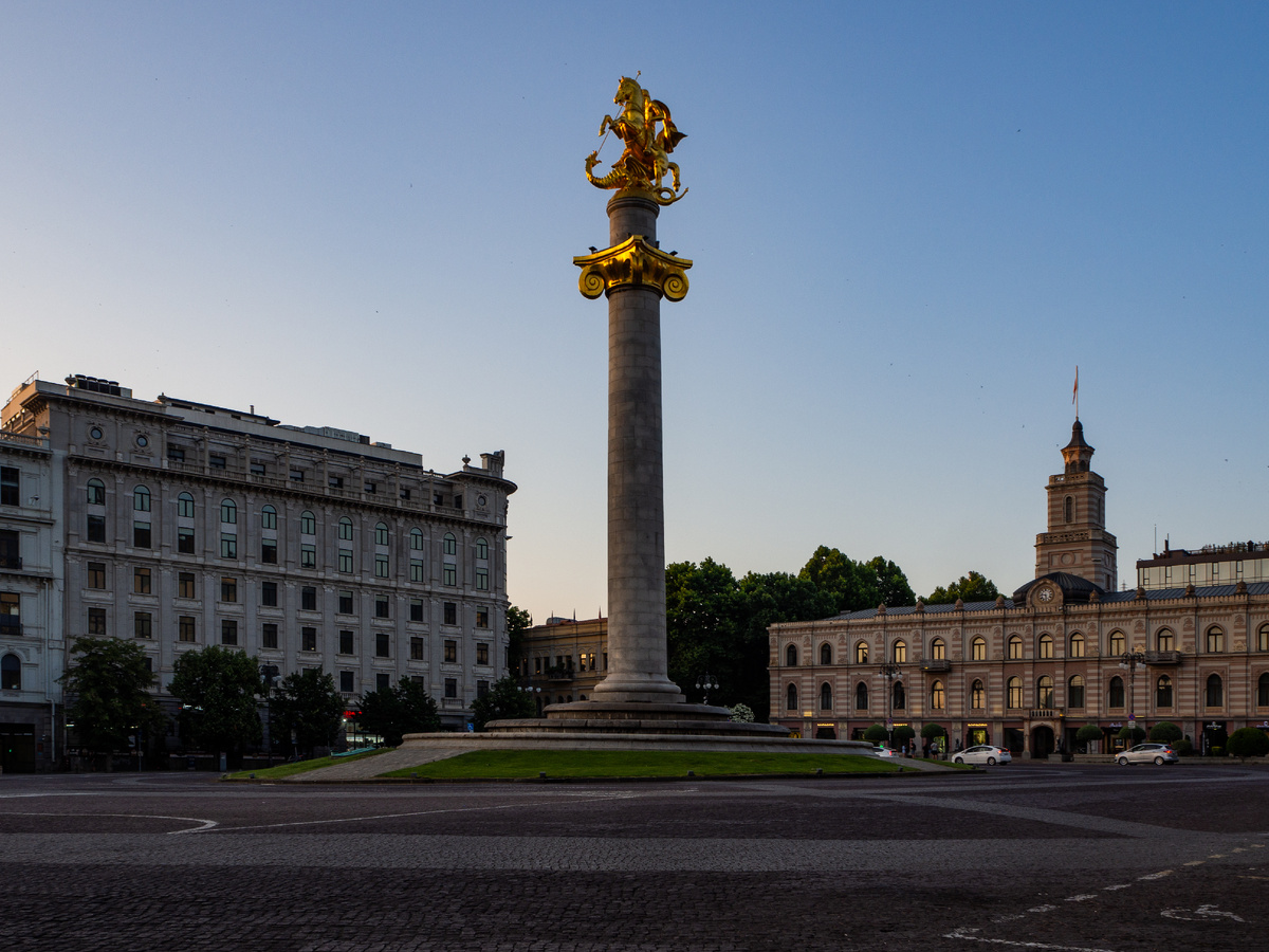 Площадь Свободы 
