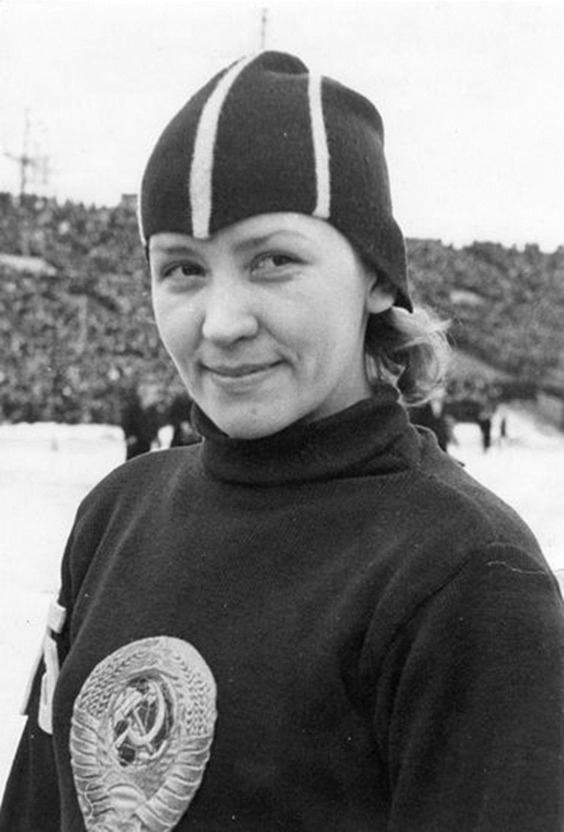 Советская спортсменка-конькобежец, заслуженный мастер спорта СССР.