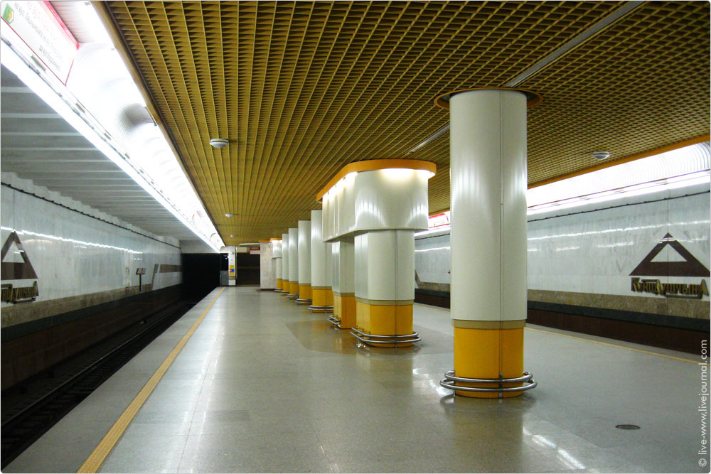 Станция каменная горка минск. Станция каменная горка в минске метро. Минский метрополитен станция каменная горка. Станция каменная горка минск. Минский метрополитен станция каменная горка.