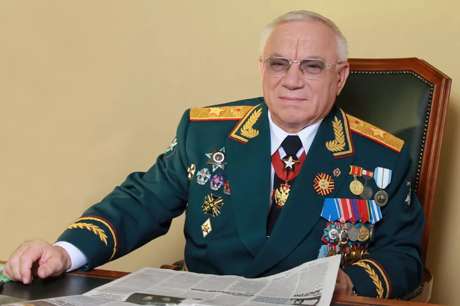 Анатолий Куликов