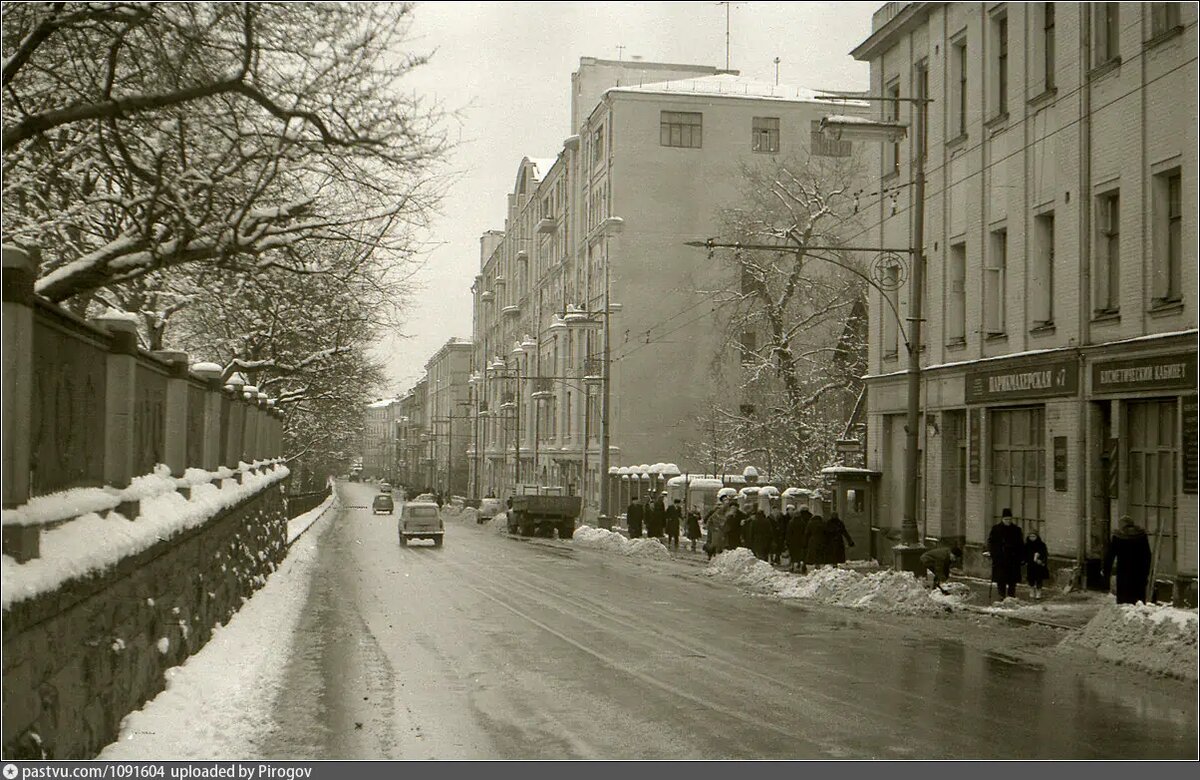 Гоголевский бульвар, 1964 г. Автор Виталий Гуменюк.