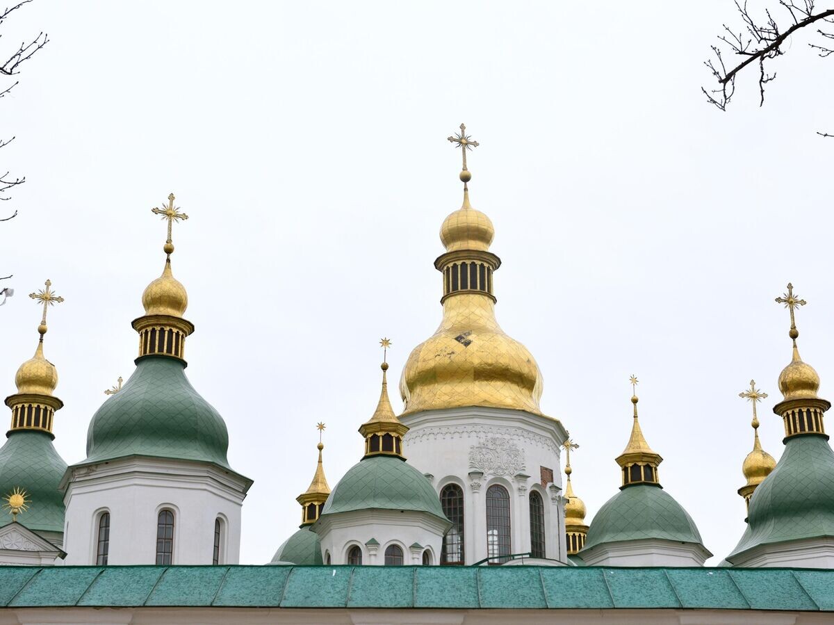    Купола Софийского собора в Киеве© РИА Новости / Стрингер