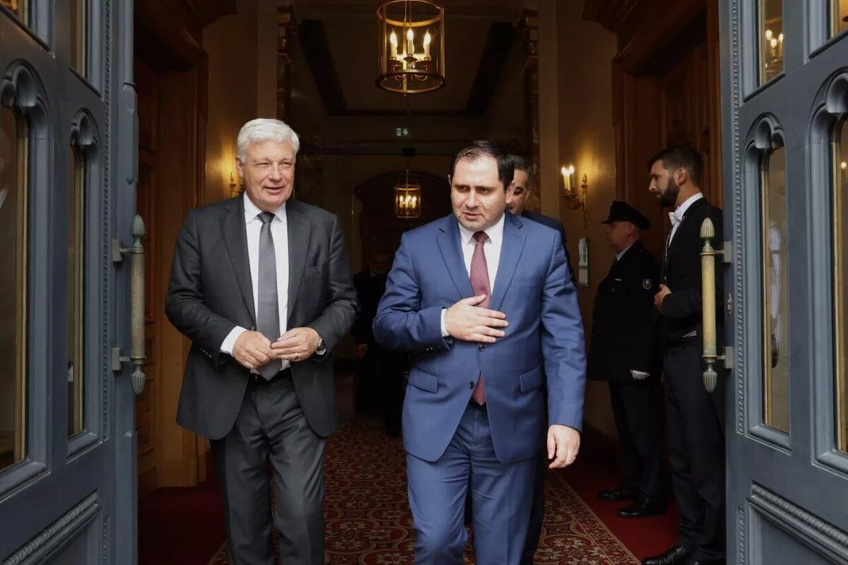 © Photo : press office of the MoD of RA