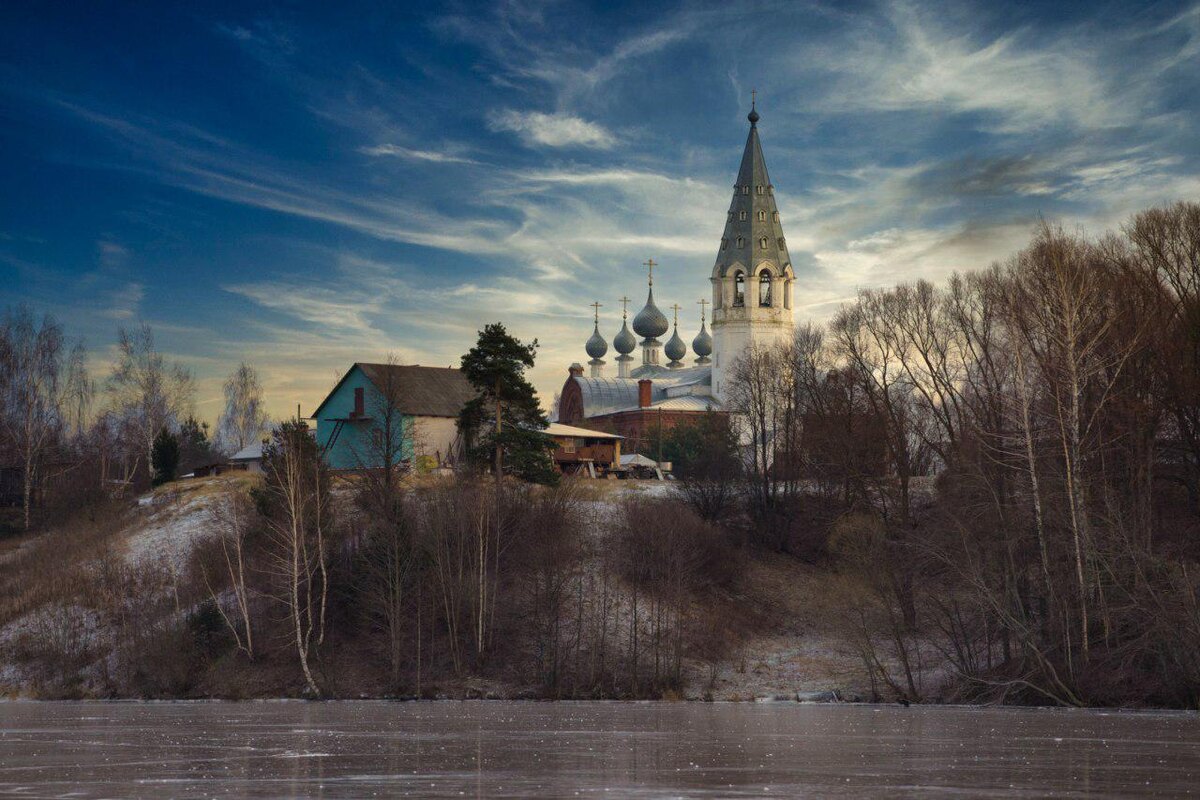 Ёлнать, Воскресенская церковь.