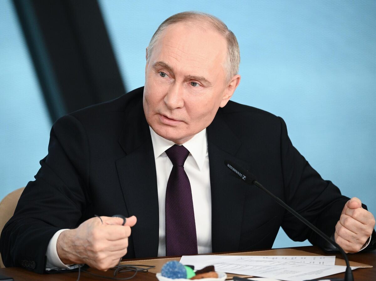    Президент России Владимир Путин проводит встречу с руководителями международных информационных агентств© РИА Новости / POOL