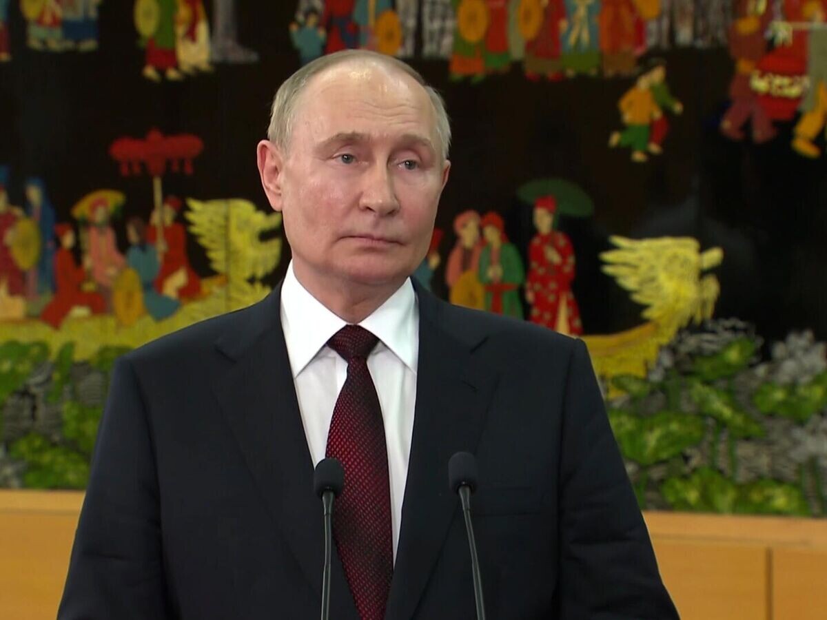    Путин о реакции Запада на его мирные инициативы по Украине© РИА Новости