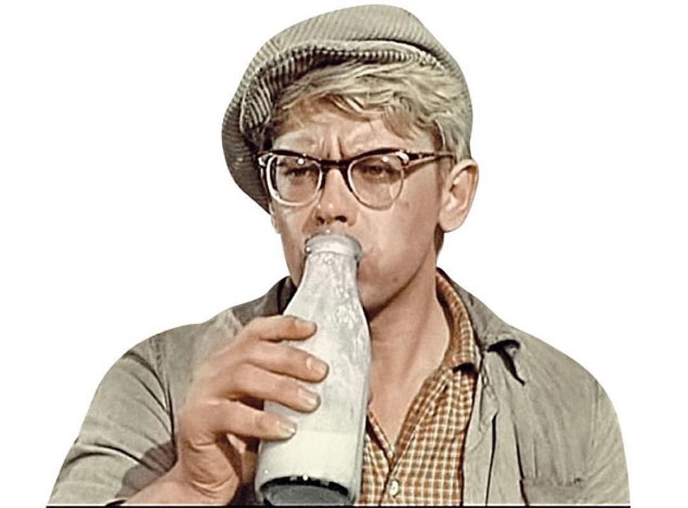 Шурик пил молоко или кефир? (из сети)