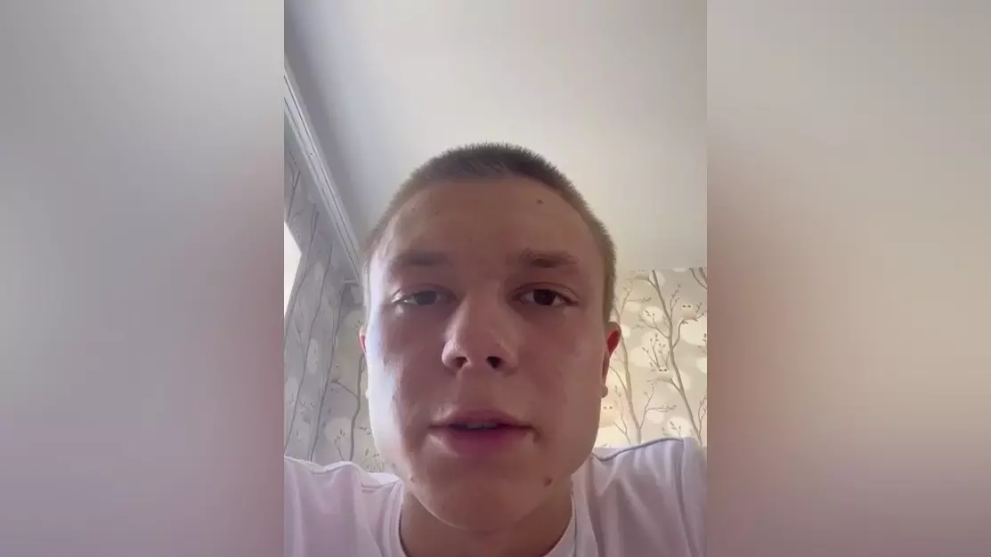 Родион извиняется перед жертвой  ( взято из общих источников)  