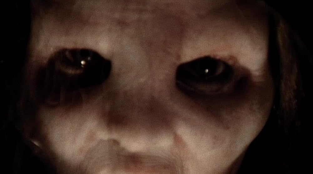 Кадр из фильма The House of the Devil. Режиссер: Тай Уэст. Оператор: Элиот Рокетт. Производство: Constructovision, Glass Eye Pix, MPI Media Group, RingTheJing Entertainment 