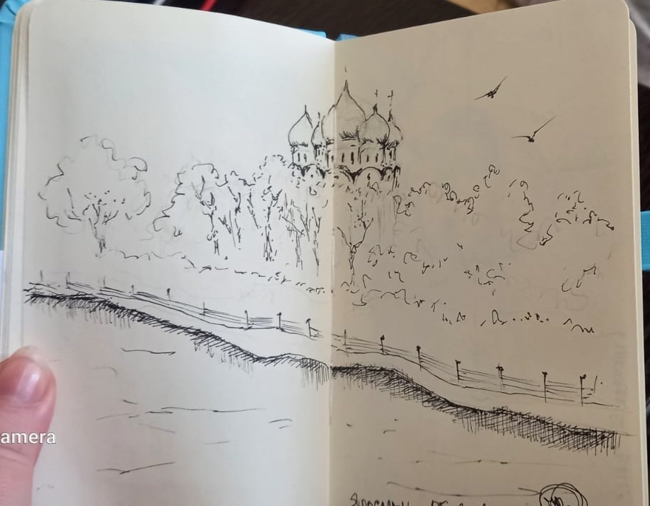 Успенский кафедральный собор - вид с середины р. Волги.