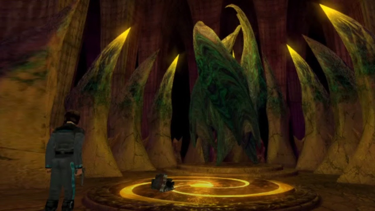 Обелиск и алтарь в храме Некрополиса