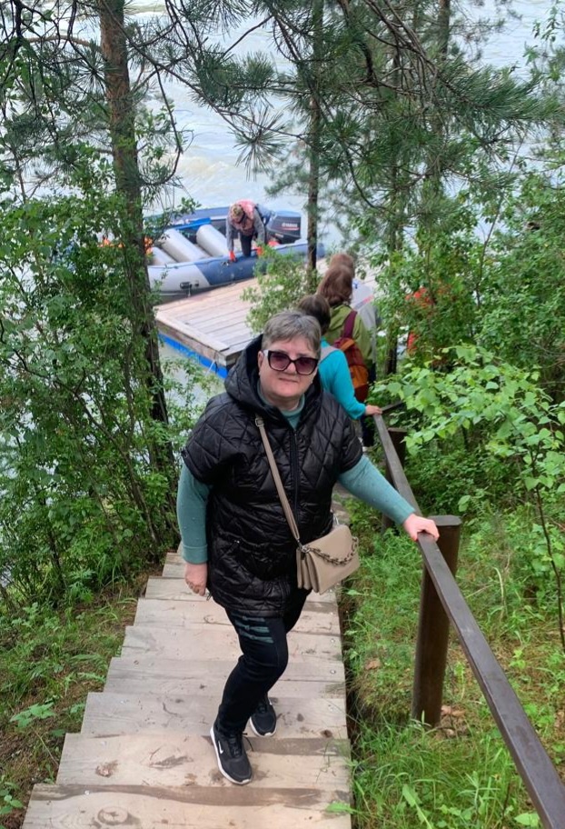 Спуск к переправе через Катунь 