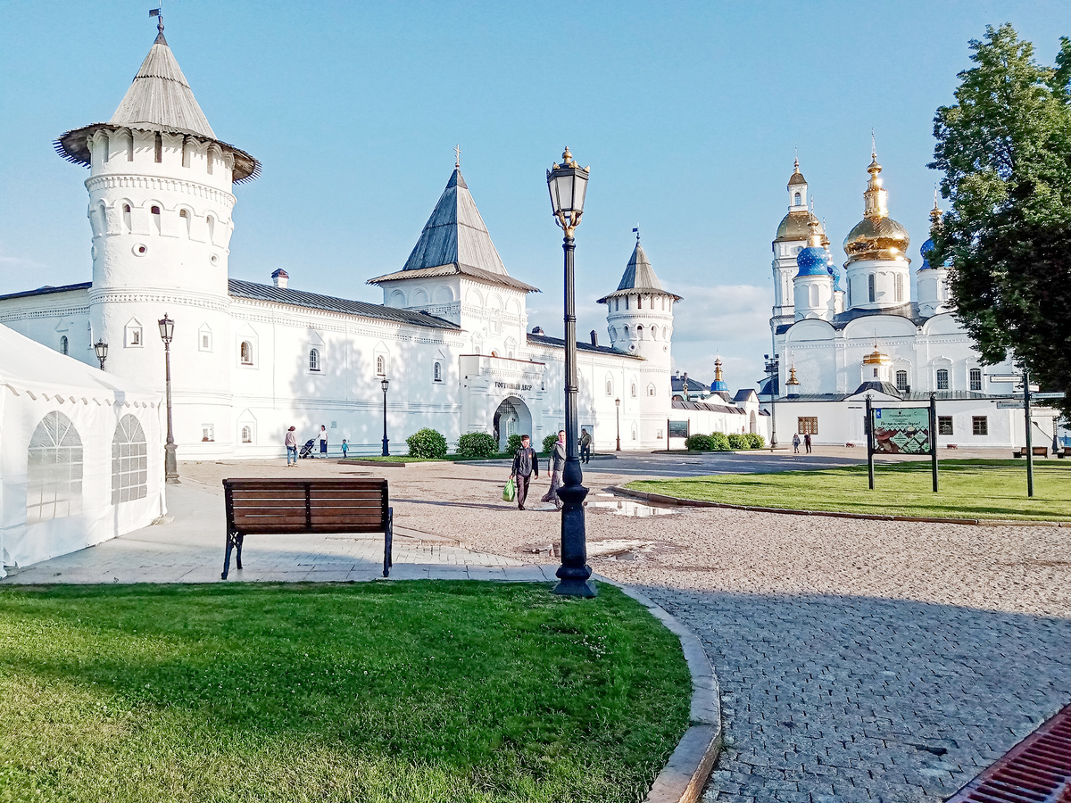 Тобольский кремль и Софийско-Успенский собор — центр притяжения всех гостей города. Фотографии автора