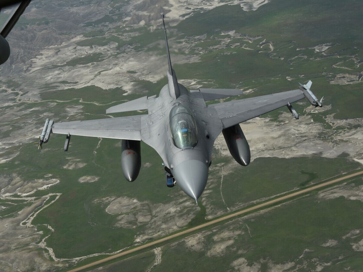    Самолет F-16© Фото : Public Domain/U.S. Air National Guard/Senior Master Sgt. Vincent De Groot