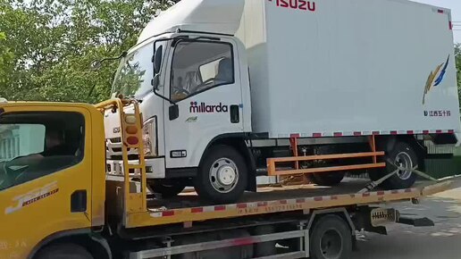 Isuzu Elf EC5 фургон 