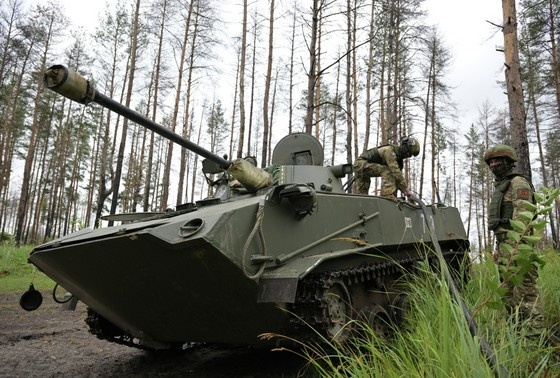    Военнослужащие ВС РФ