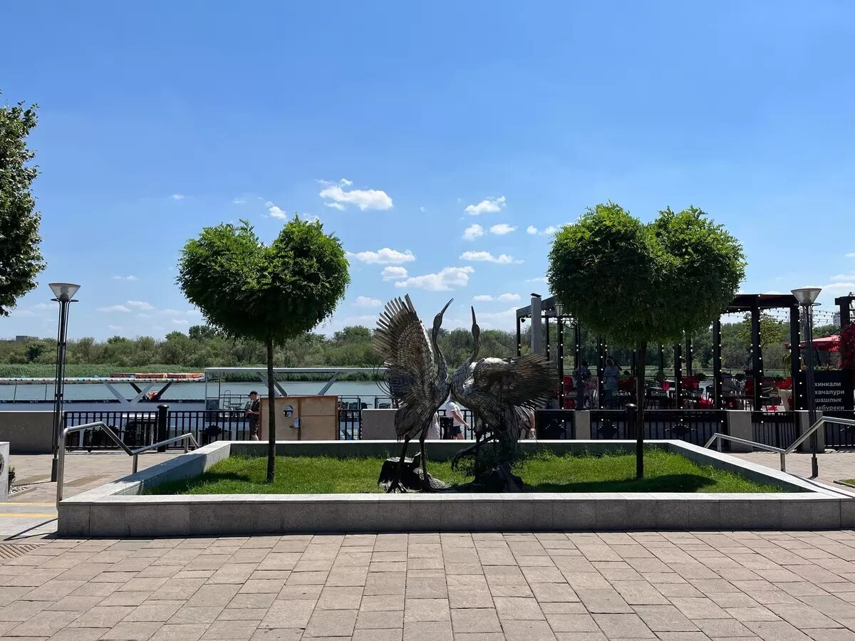 Жара на улице. Лето в ростове. Лето в ростове. Лето жара. Ростов летом.